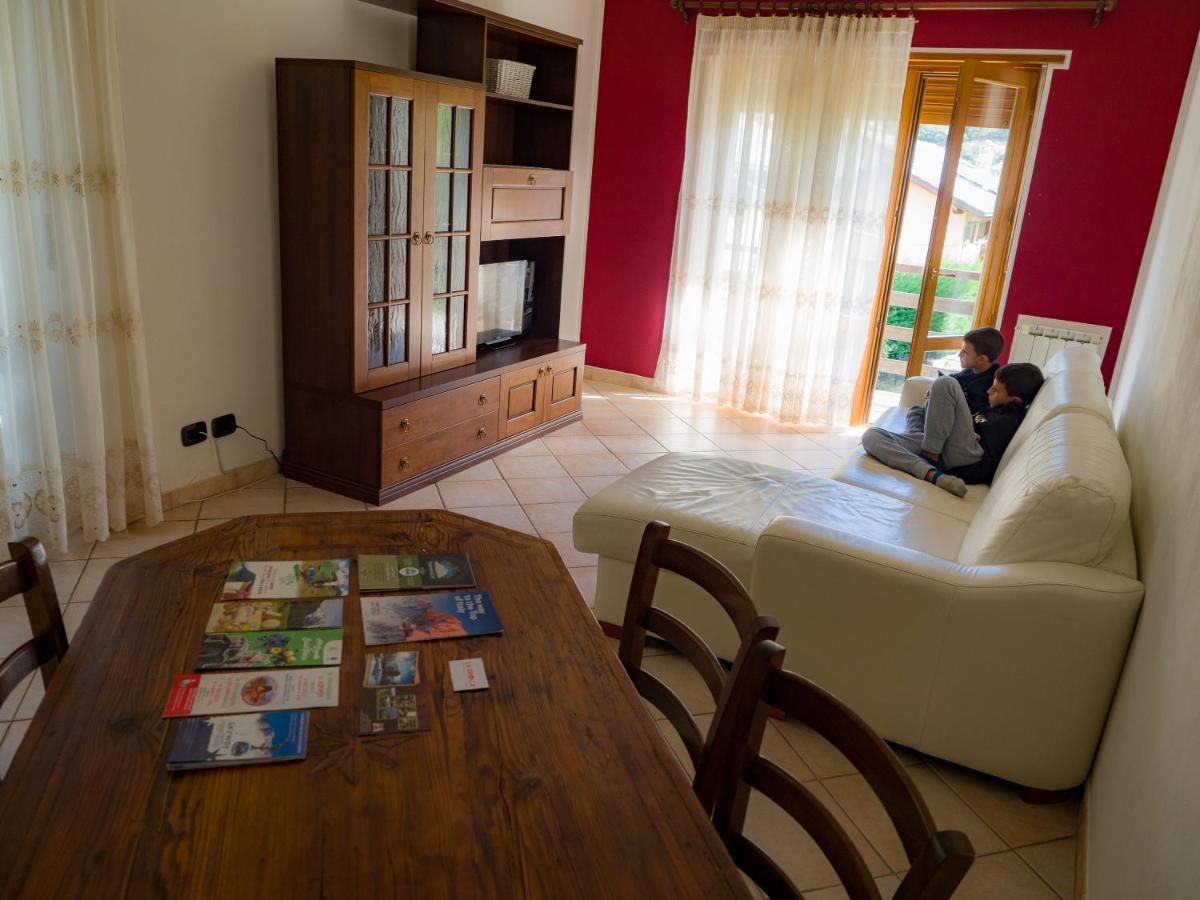 Appartamento Ai Piedi Del Gran Paradiso Saint-Pierre Exterior foto
